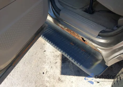 2002 Ford Explorer Xlt из США, поврежденный, VIN 1FMDU73E62ZB05142